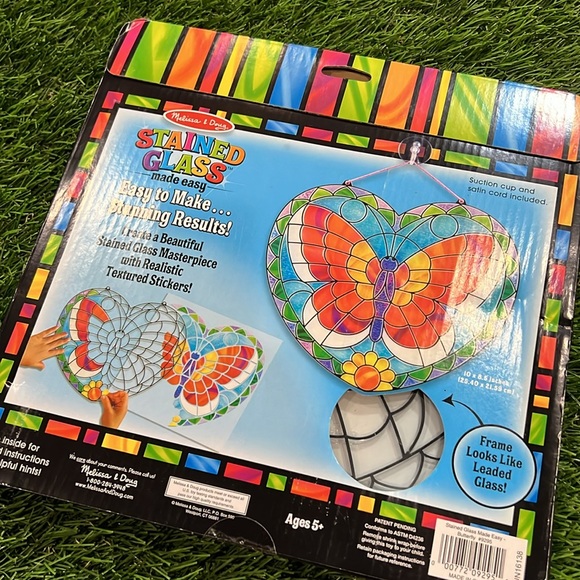Melissa & Doug Stained Glass made easy Butterfly - Picture 5 of 5
